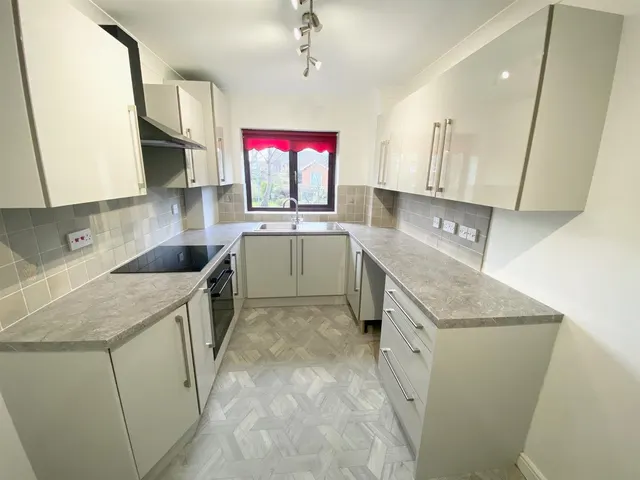 Merrilocks Road, Blundellsands, L23, photo 2
