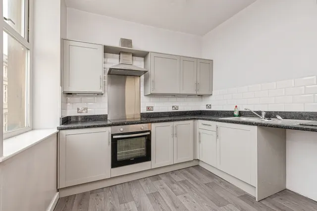 Byram Street, Huddersfield, HD1, photo 2