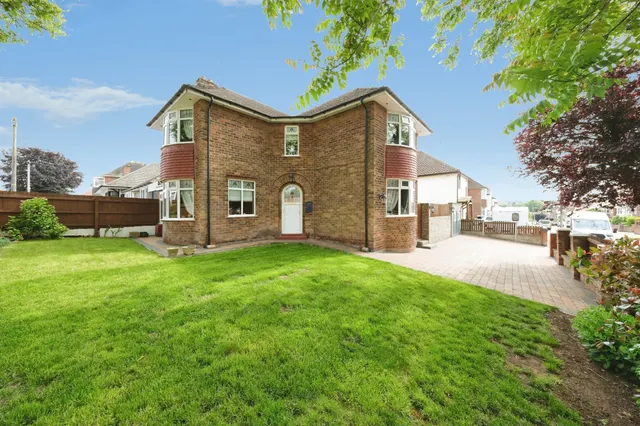 Beech Hill Drive, Mansfield, NG19, photo 1