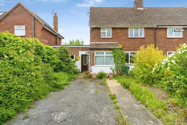 Bromley, Long Marston, Tring, photo 1