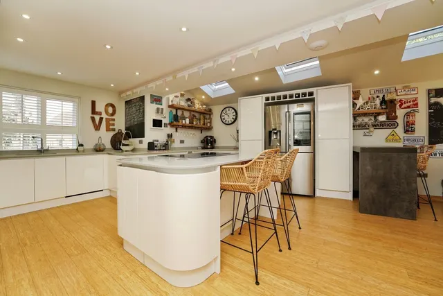 Photo 3 — Lyneham Drive, Quedgeley, Gloucester, Gloucestershire, GL2