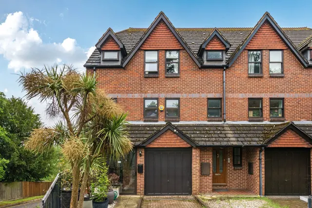 Cuthbert Gardens, South Norwood, London, SE25, photo 1