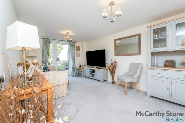 Springfield Close, Stratford-Upon-Avon, CV37, photo 3