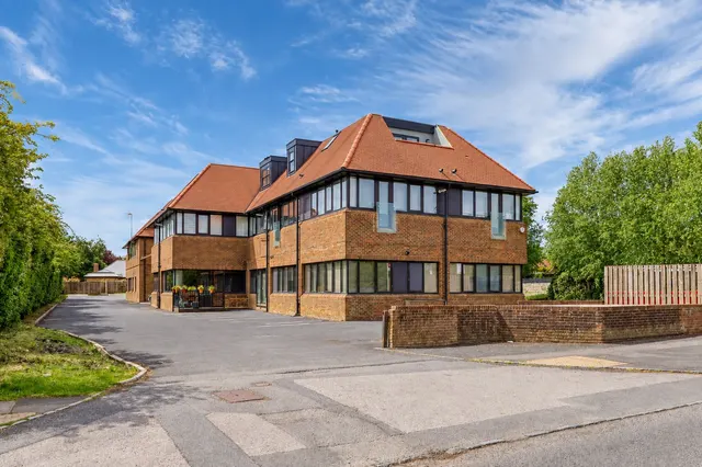 Oxford Road, High Wycombe, HP14, photo 1