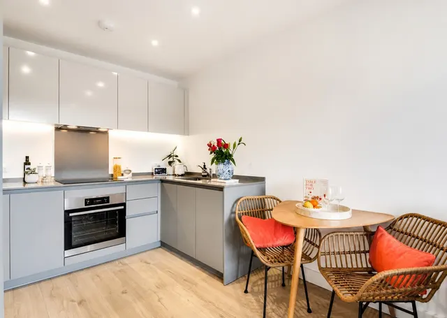 Sleaford Street, London, SW8, photo 2