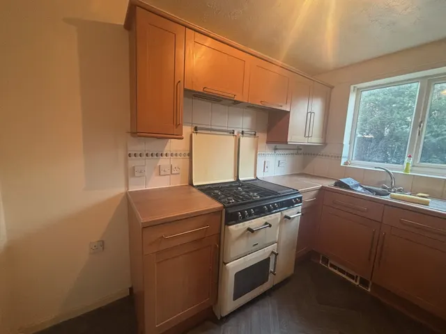 Derwent Close, WV13, photo 3