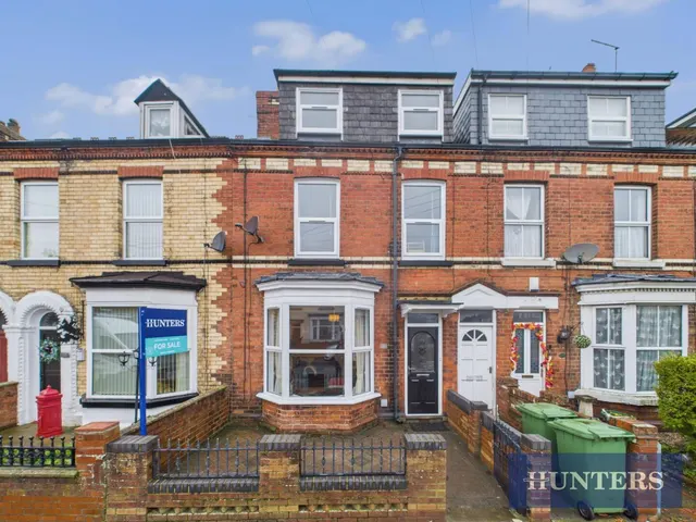 St. Johns Avenue, Bridlington, photo 1