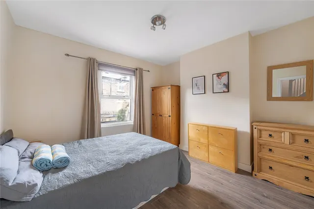 Photo 3 — Marville Road, Fulham, London, SW6