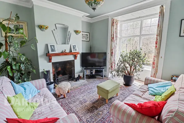 Diamond Jubilee Terrace, Abertillery, photo 2