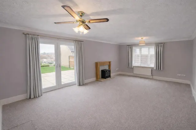 Photo 3 — Kitchener Close, Lakenheath