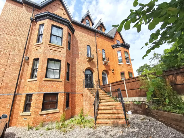 Avondale House, Whalley Range, photo 1