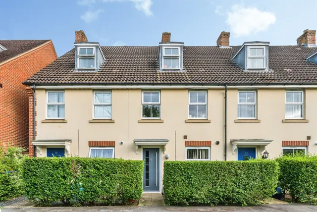 Lavinia Walk, Swindon, photo 1