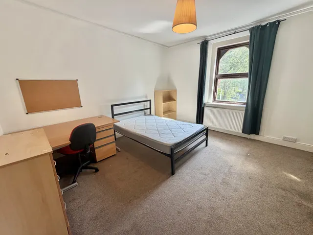 Forest Road West, NOTTINGHAM, photo 1