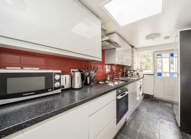 Photo 3 — Heathville Road, Upper Holloway, N19