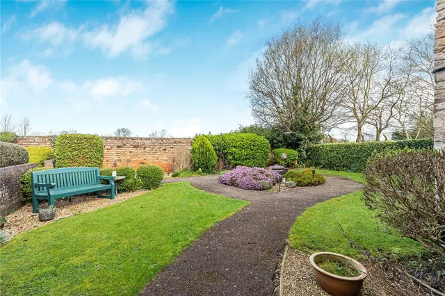 Station Road, Oundle, PE8, photo 2