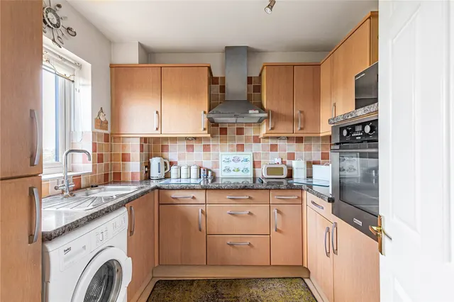 Station Road, Oundle, PE8, photo 3