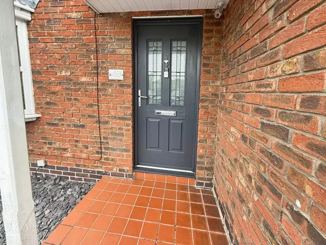 Photo 2 — Grosvenor Gardens, Manchester, Greater Manchester, M22