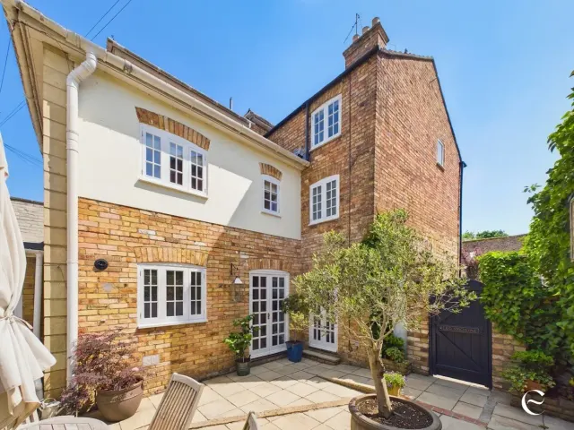 Tinwell Road, Stamford, PE9 2QQ, photo 1