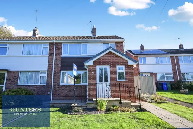 Newbridge Court, Old Whittington, S41, photo 1