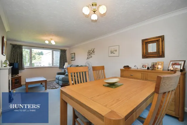 Newbridge Court, Old Whittington, S41, photo 3