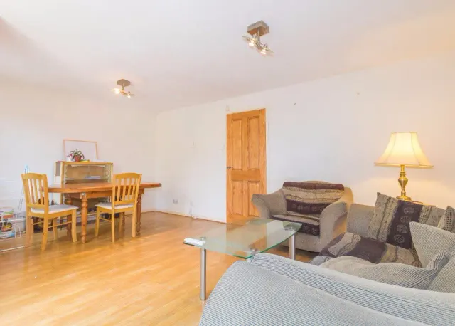 Argyle Way, SE16, photo 1
