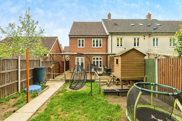 Photo 2 — Washington Drive, Watton, Thetford