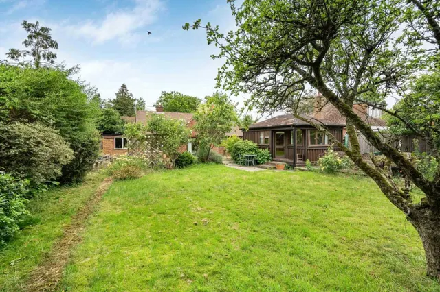 Rudds Lane, Haddenham, HP17, photo 3