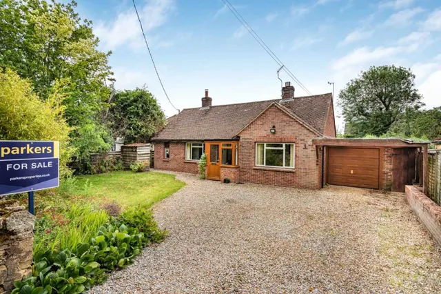 Rudds Lane, Haddenham, HP17, photo 1