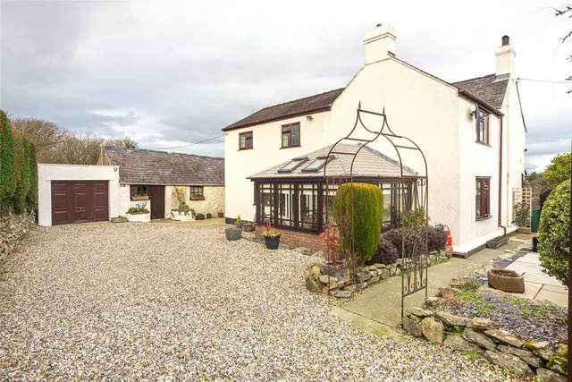 Llanddaniel, Gaerwen, photo 3