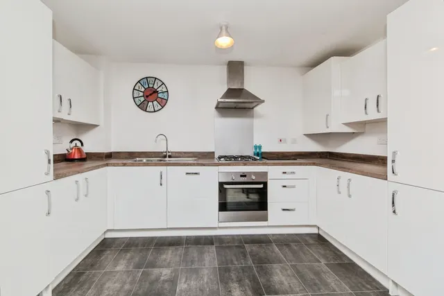 Photo 2 — Western Way, Northwich, Cheshire, CW8