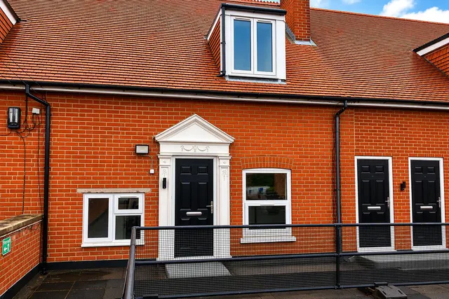 Fleet Road, Fleet, Hampshire, GU51 4BE, photo 1