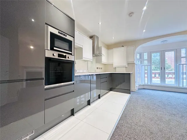 Photo 2 — Fleet Road, Fleet, Hampshire, GU51 4BE