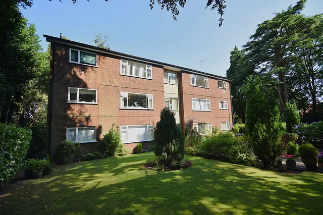 Bollinbrook Road, Macclesfield, photo 1