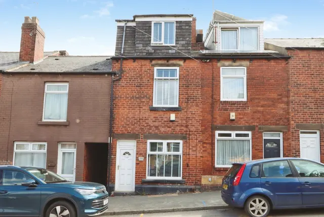 Woodseats Road, Sheffield, S8, photo 1