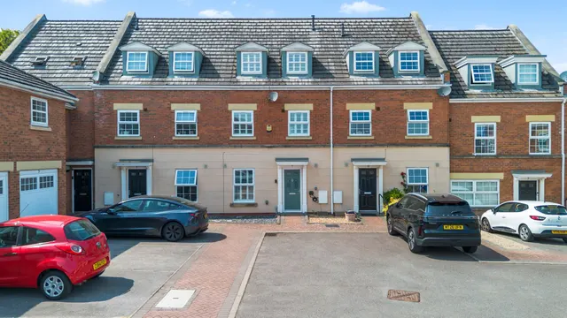 Lingley Court Lingley Road, Great Sankey, Warrington, Warrington, WA5 3SU, photo 1