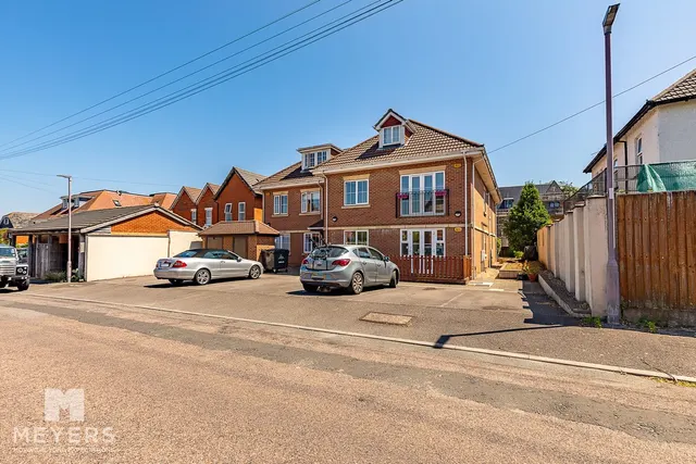 Belle Vue Road, Bournemouth, BH6, photo 1
