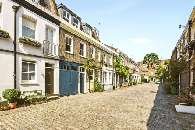 Pindock Mews, Little Venice, London, W9 2PY, photo 1