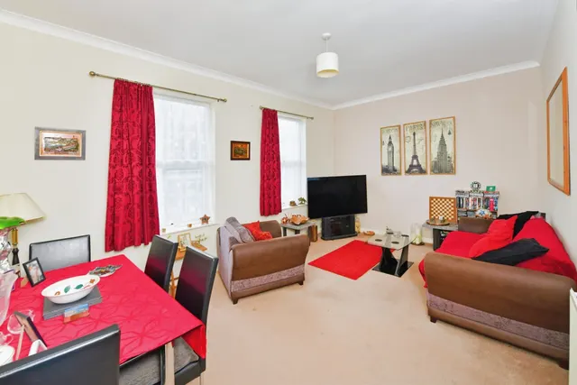 Tamar Court, Saltash, PL12, photo 2