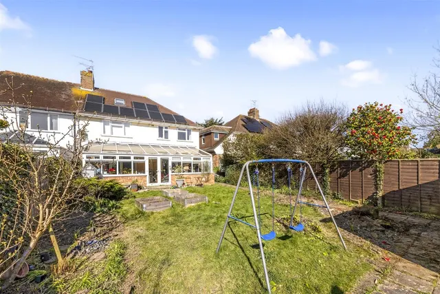 Photo 2 — West Park Lane, Goring-By-Sea, Worthing