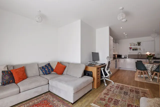 Sandpiper Drive, Harrow, HA2, photo 3