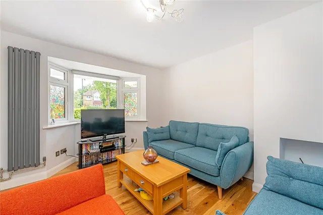 Photo 3 — Uxbridge Road, Hampton Hill, TW12 1AU
