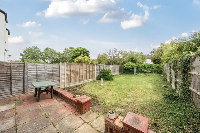 Photo 3 — Arran Road, SE6