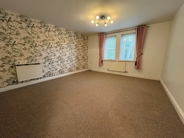 Tidcombe Walk, Tiverton, EX16, photo 2