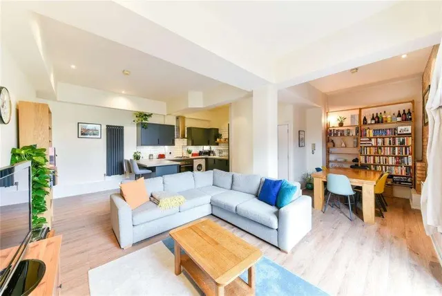 Morris Road, London, E14, photo 1