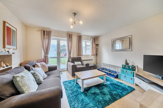 Photo 3 — Mainstone Close, Deepcut, Camberley, Surrey, GU16 6RU