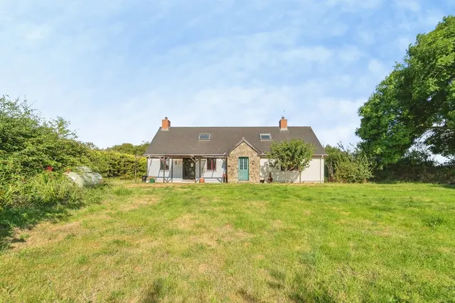 Camrose, Haverfordwest, SA62, photo 1