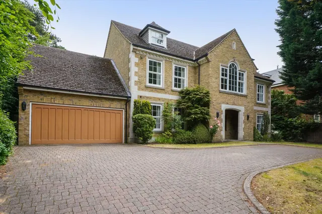 Cavendish Road, Weybridge, KT13, photo 1