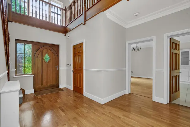 Cavendish Road, Weybridge, KT13, photo 2