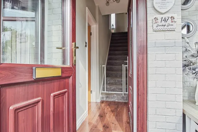 Denbigh Drive, West Bromwich, B71, photo 2
