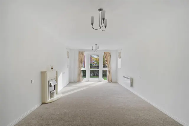 Avenue Road, Lymington, SO41, photo 3